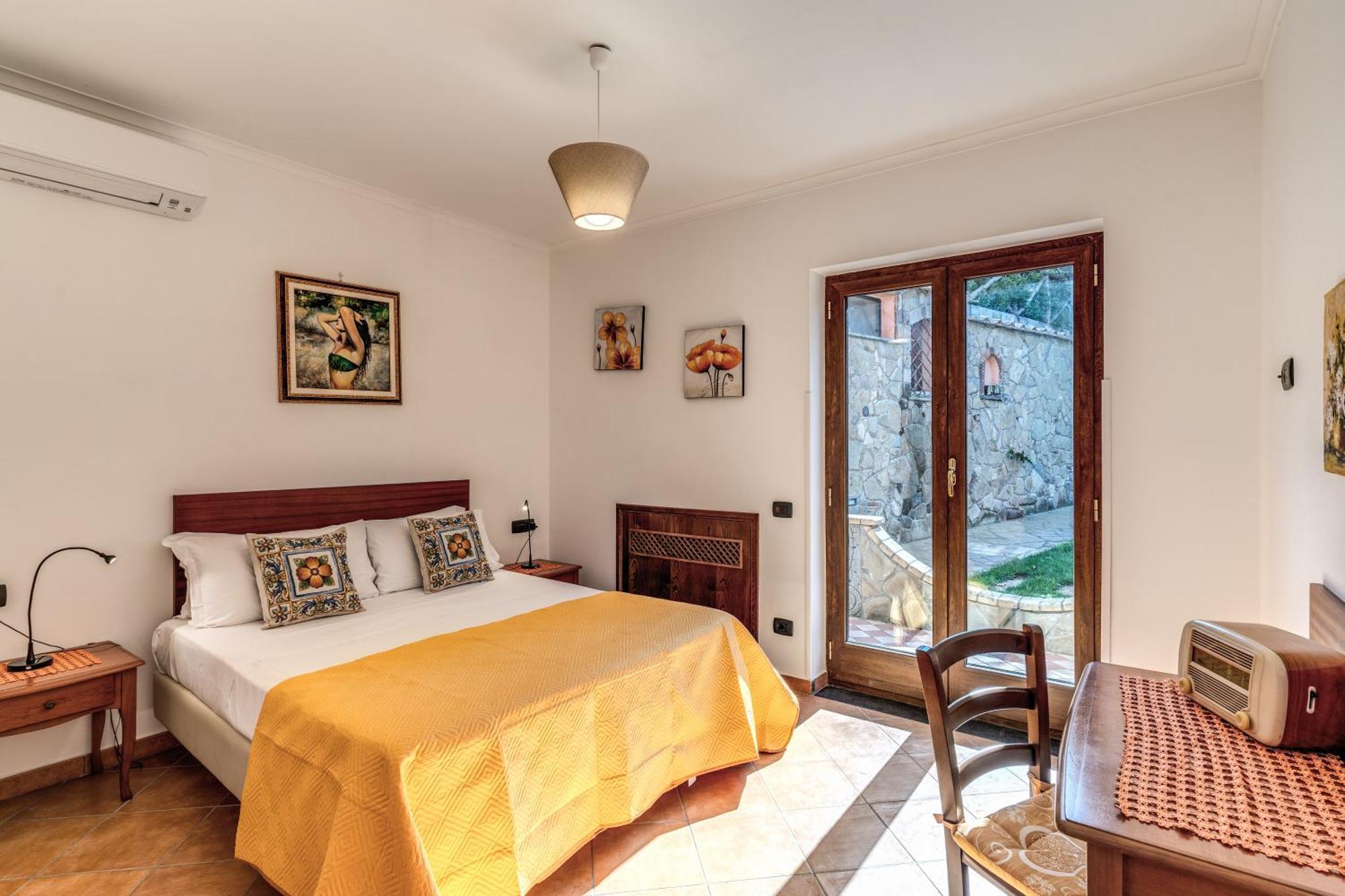 Villa Caruso Private Heated Pool & Sea View Península Sorrentina Exterior foto