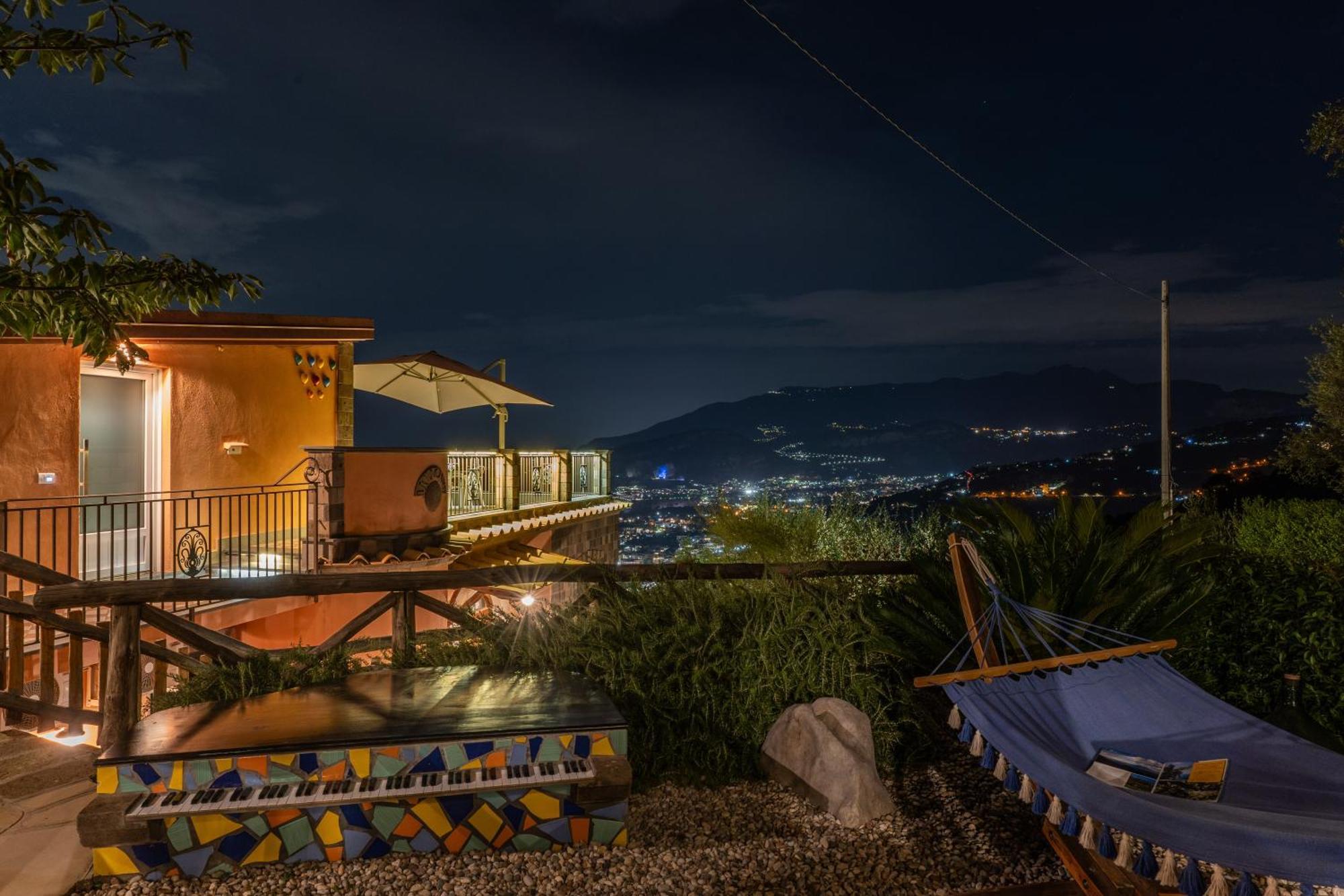 Villa Caruso Private Heated Pool & Sea View Península Sorrentina Exterior foto